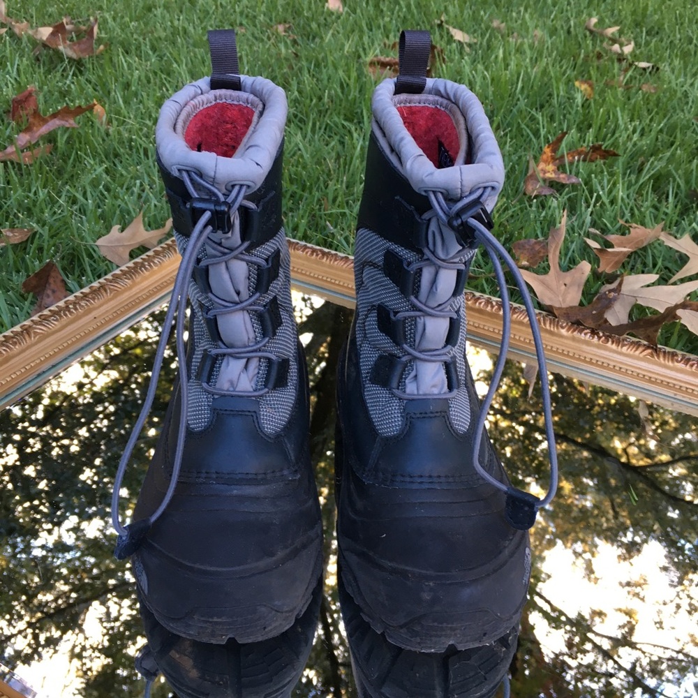 The North Face Alpenglow IV Boots sz 3